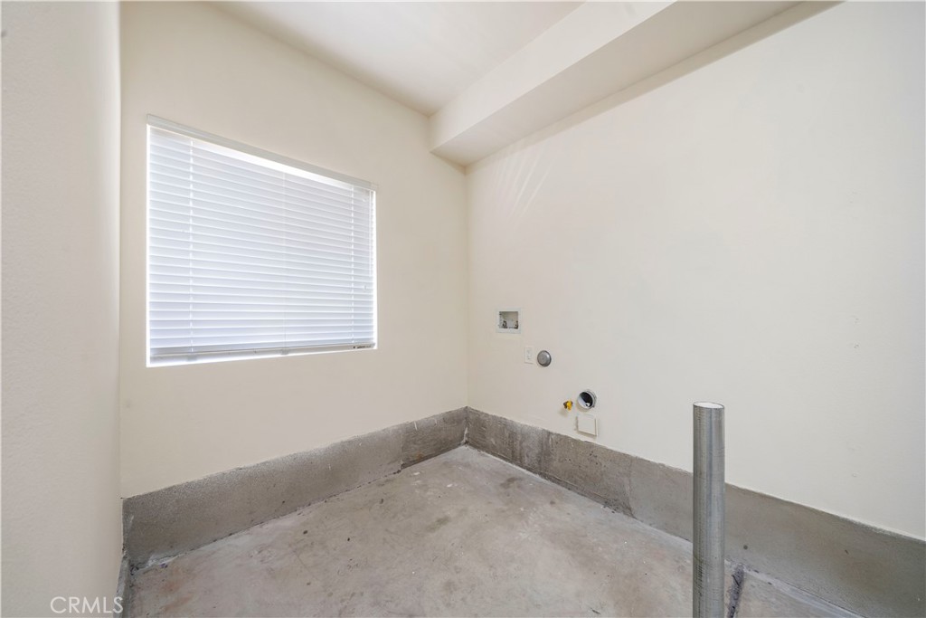 22919 Mariposa Avenue 808