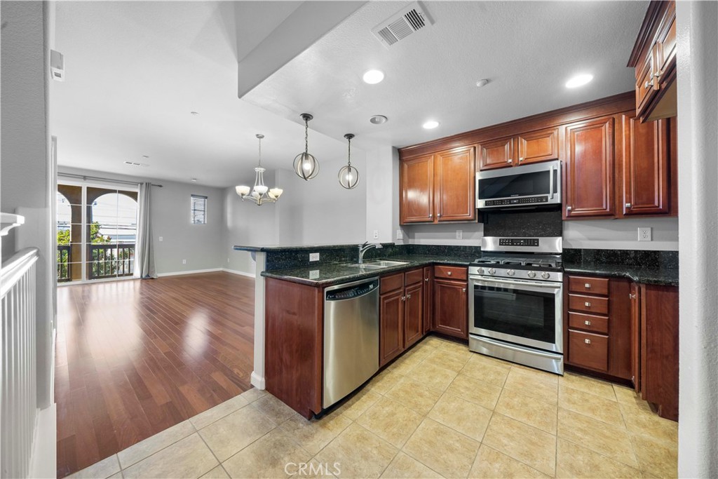 22919 Mariposa Avenue 808