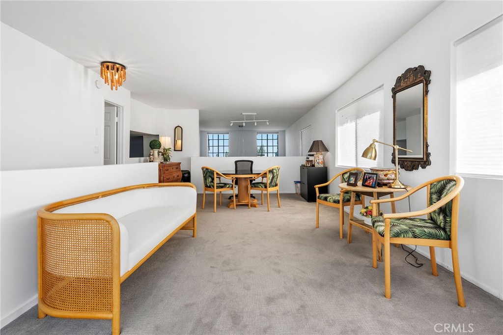 5339 Lindley Avenue 304