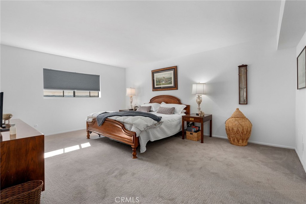 5339 Lindley Avenue 304