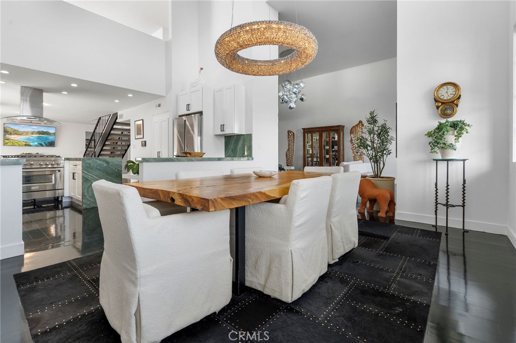 5339 Lindley Avenue 304