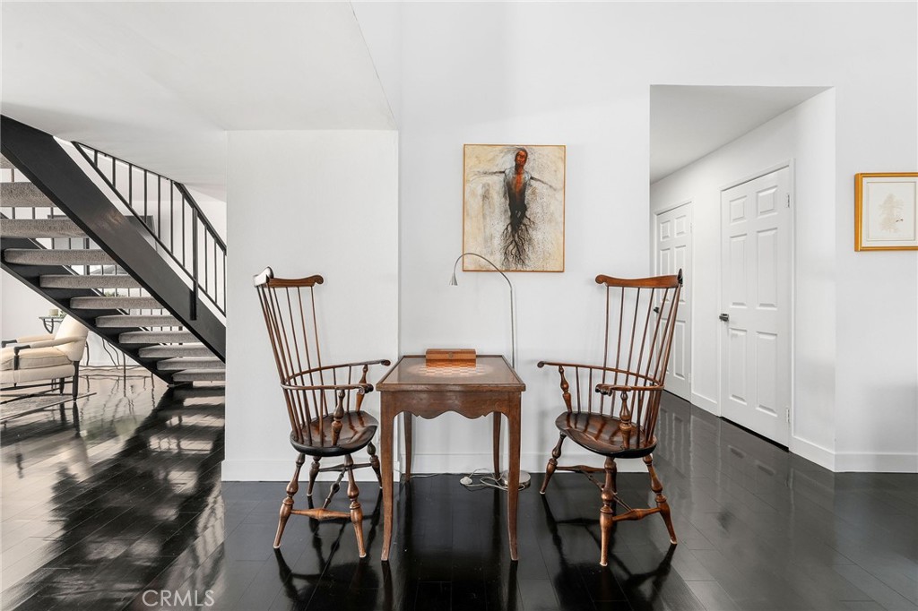 5339 Lindley Avenue 304