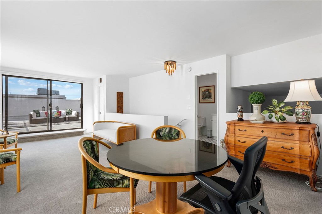 5339 Lindley Avenue 304