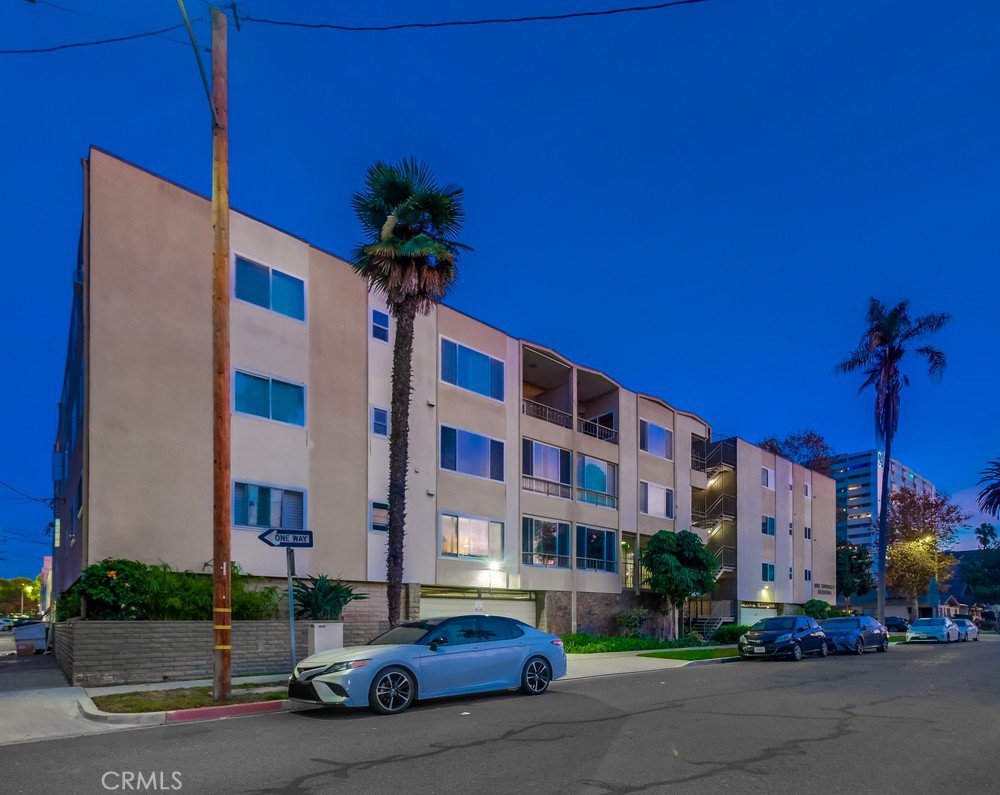 100 Hermosa Avenue 1F