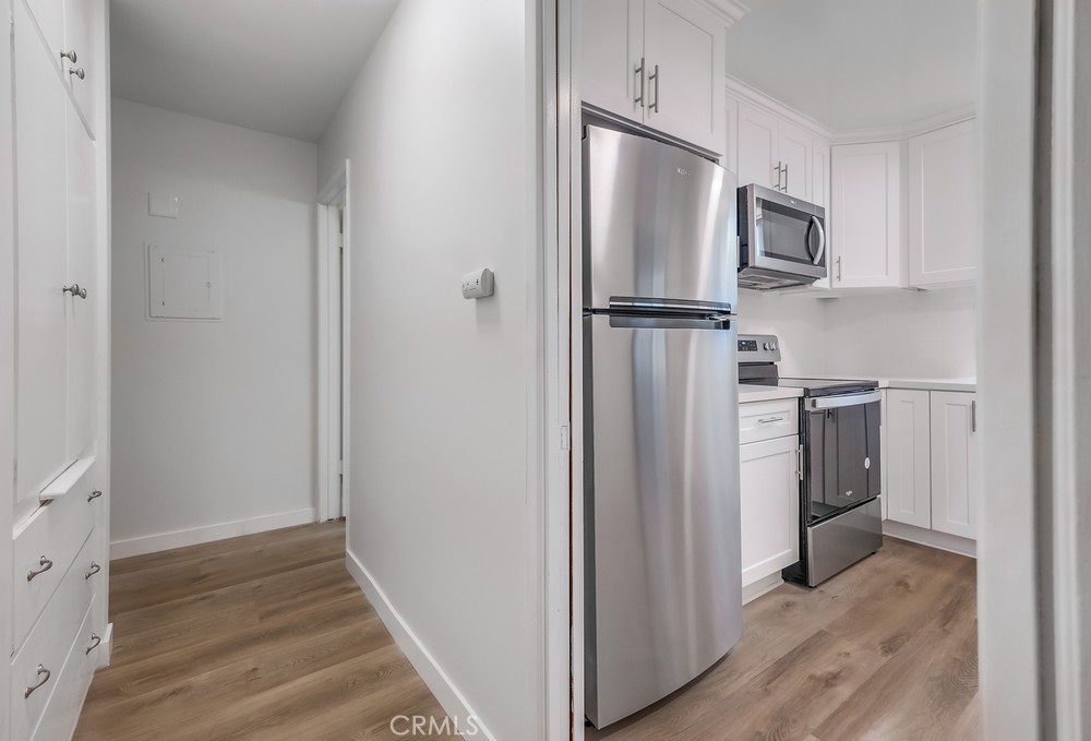 100 Hermosa Avenue 1F