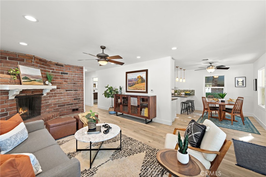 2651 Santiago Street