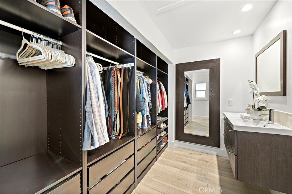 2651 Santiago Street