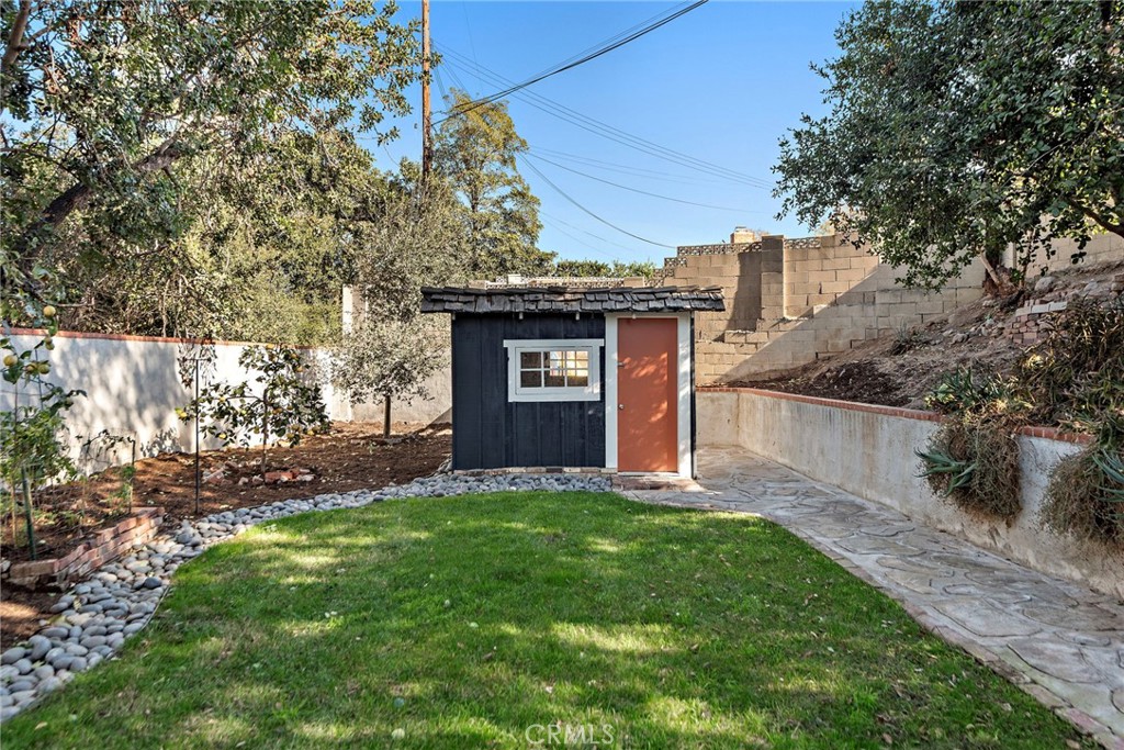 2651 Santiago Street