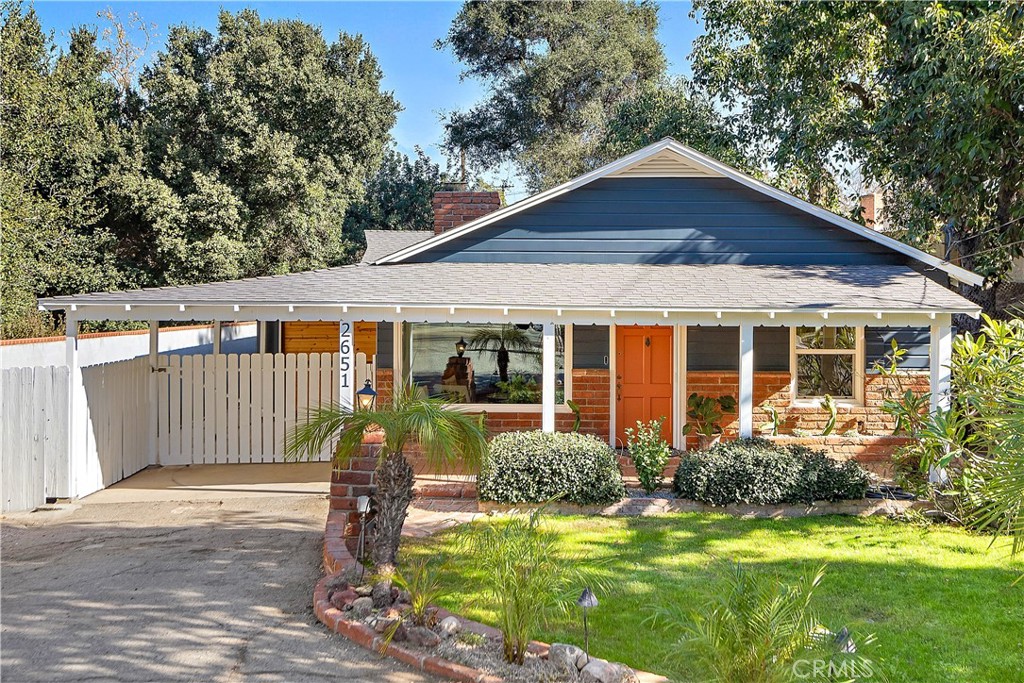2651 Santiago Street