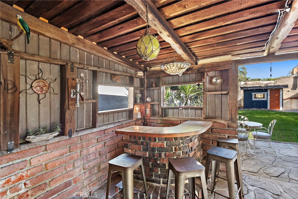 2651 Santiago Street