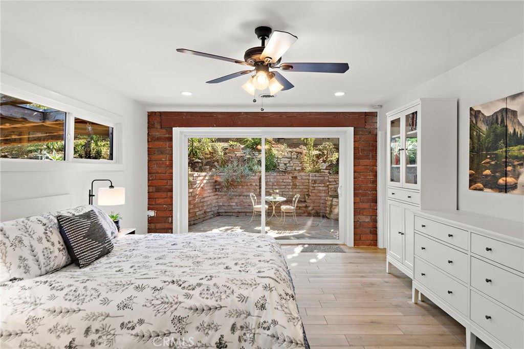 2651 Santiago Street