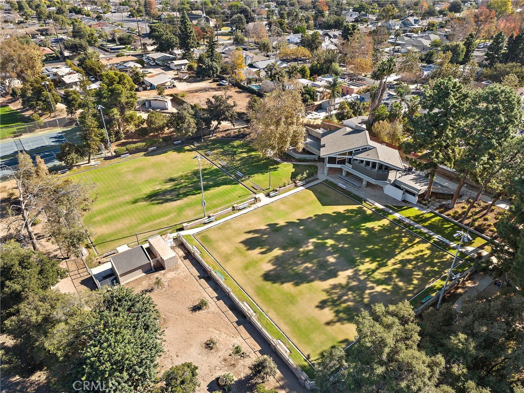 2651 Santiago Street