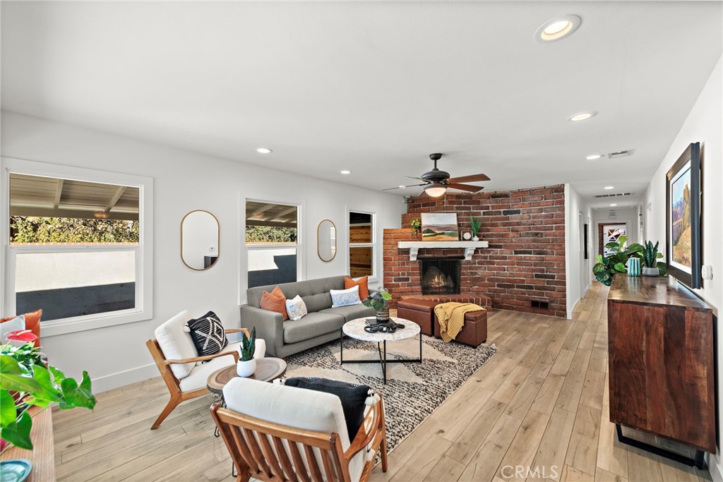 2651 Santiago Street