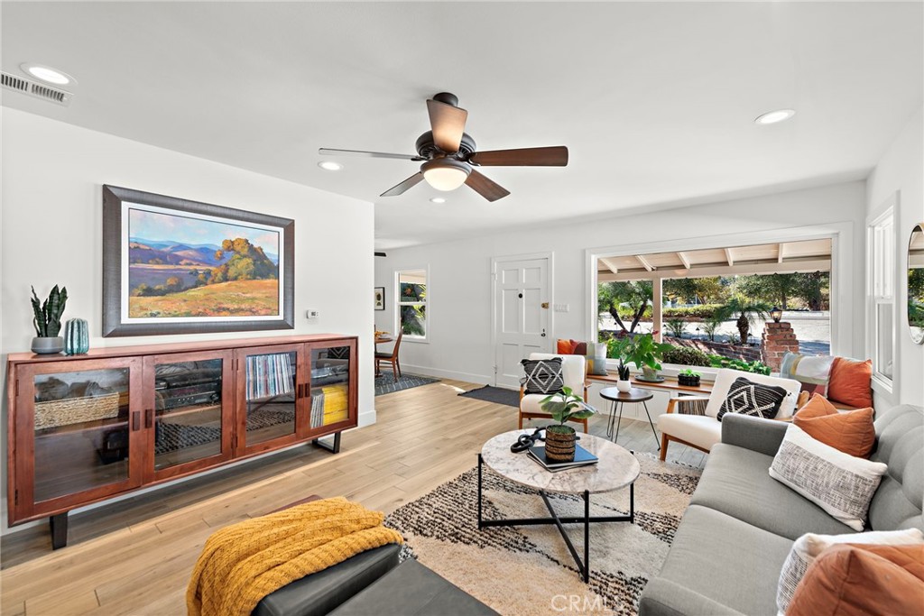 2651 Santiago Street