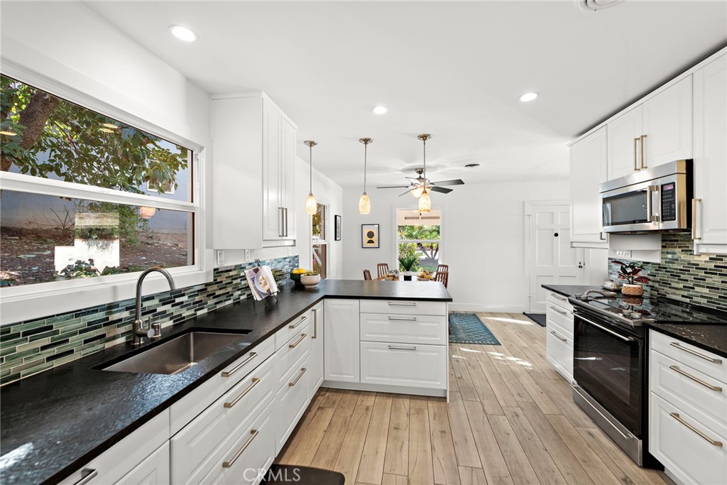 2651 Santiago Street