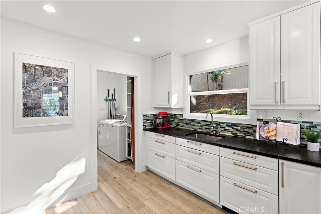 2651 Santiago Street