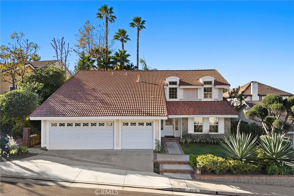 555 S Paseo Carmel