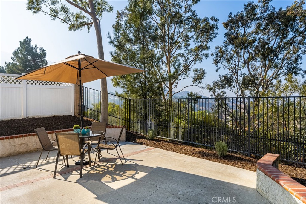 1070 Honeywood Drive