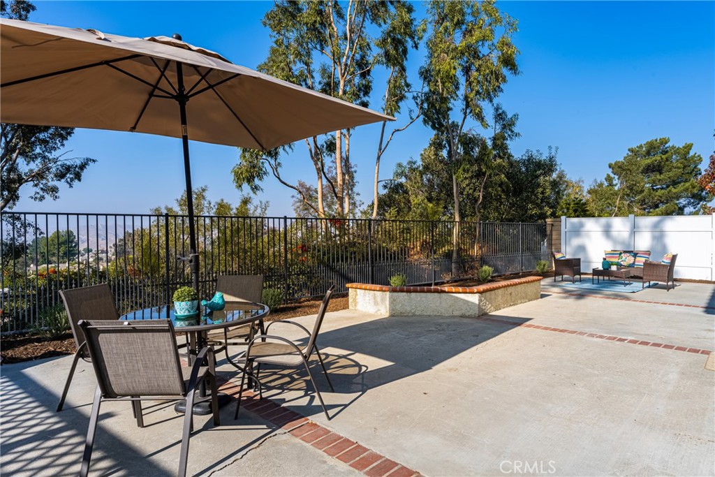 1070 Honeywood Drive