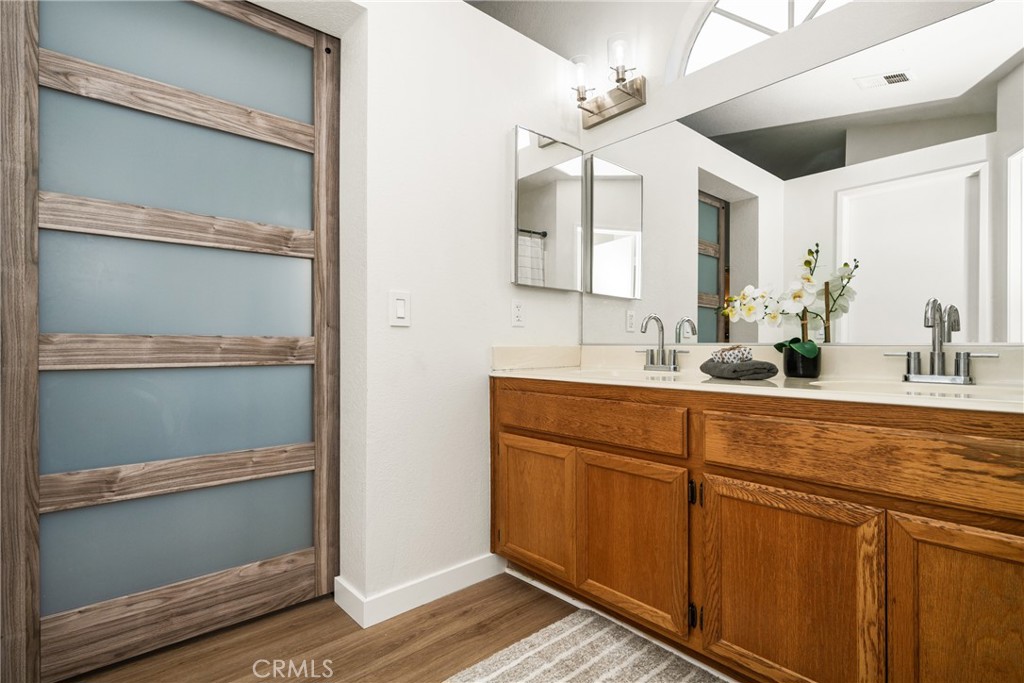 1070 Honeywood Drive