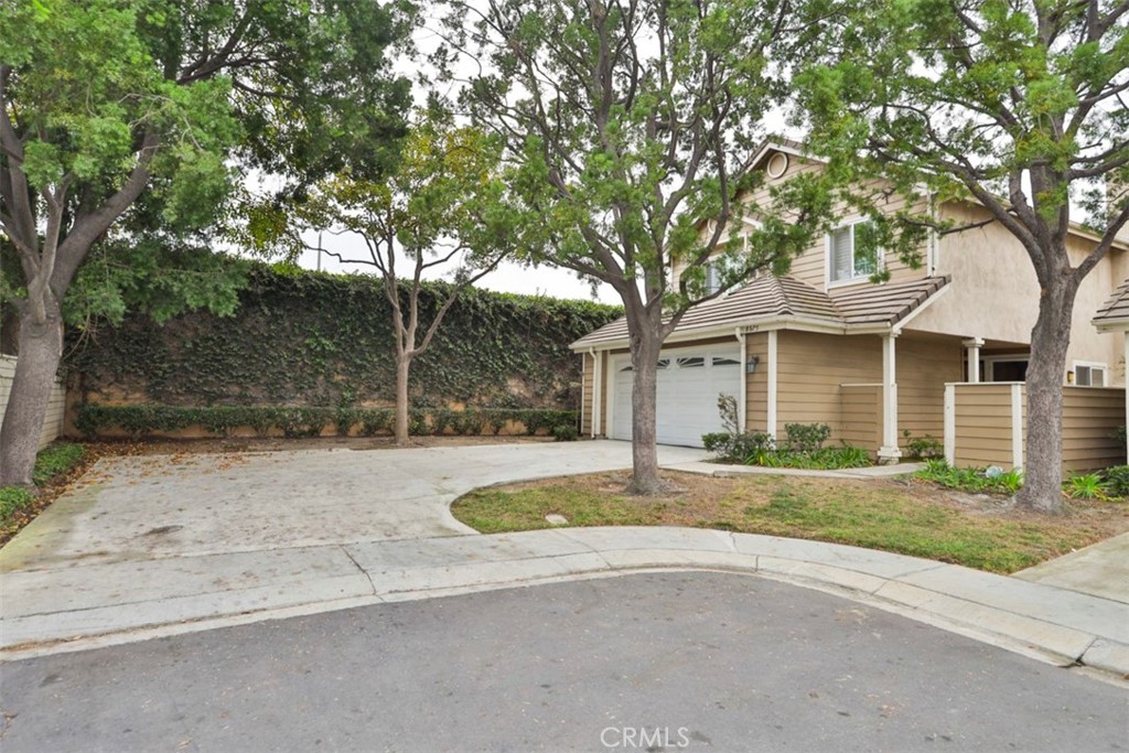 8825 Penridge Place