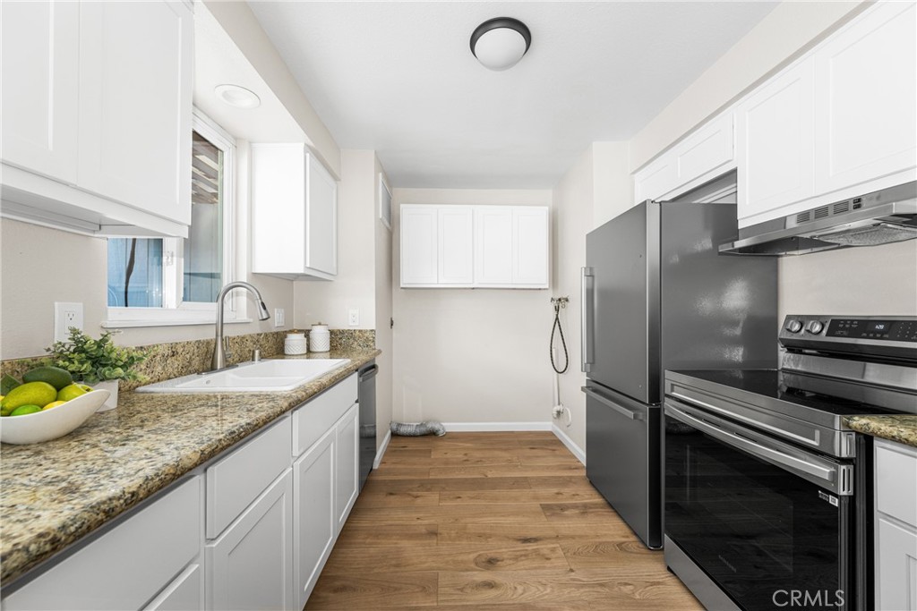 14727 Red Hill Avenue