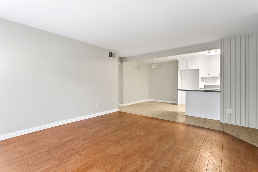 1001 W Macarthur Boulevard 39