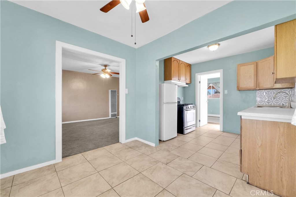 1508 W Orange Grove Avenue