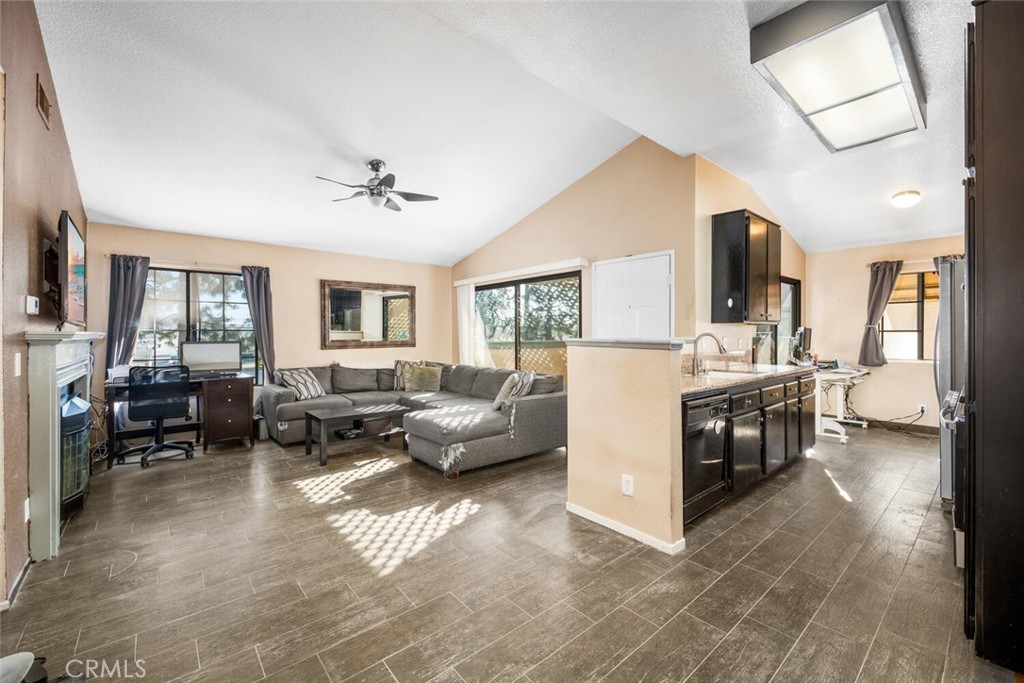 3525 W Stonepine Lane F