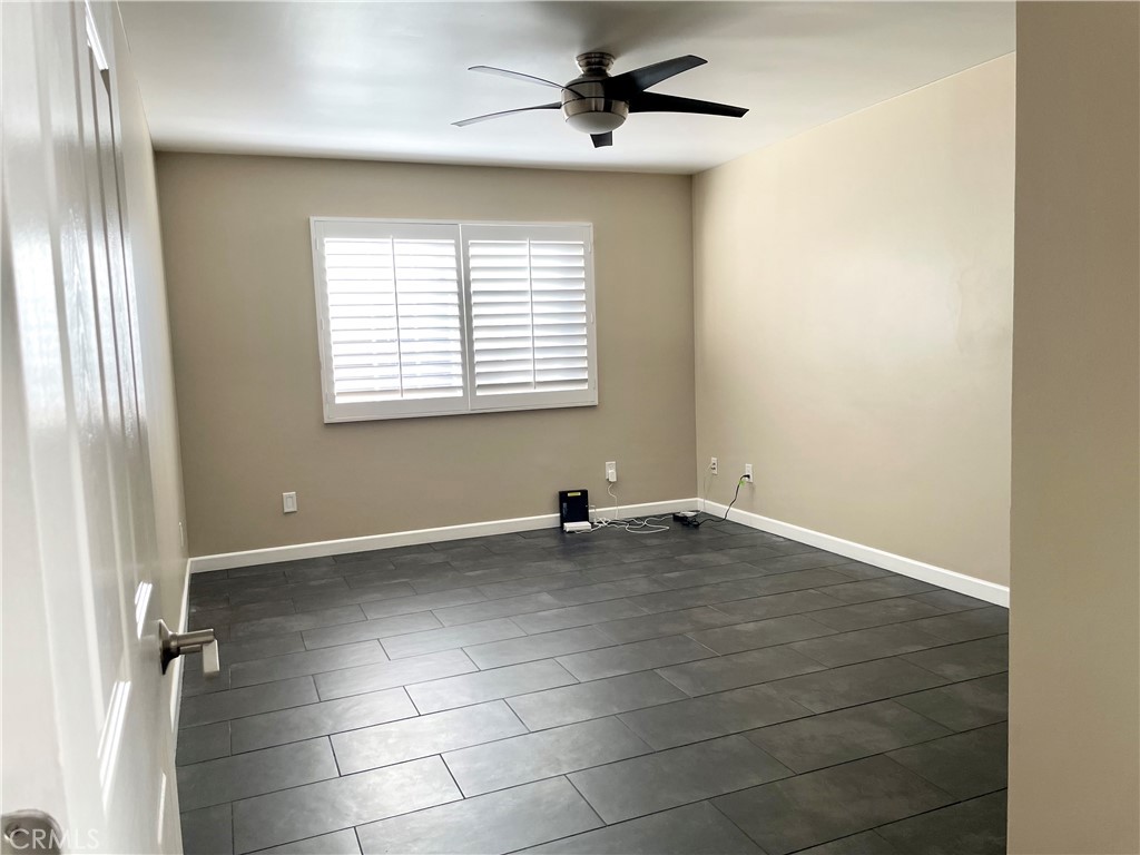 7566 E Woodsboro Avenue