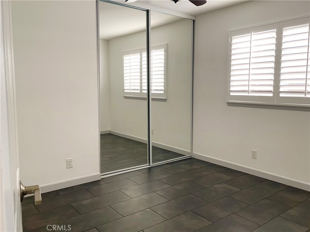 7566 E Woodsboro Avenue