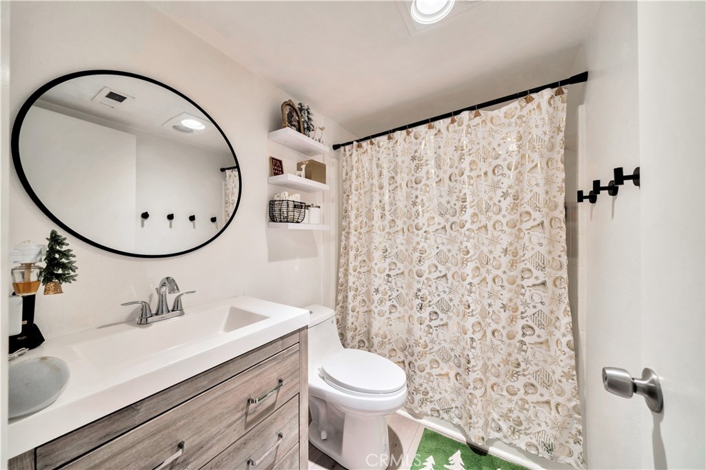 3500 S Greenville Street E5