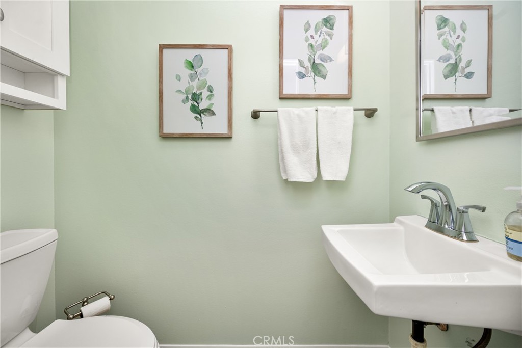 120 Laurelwood Avenue