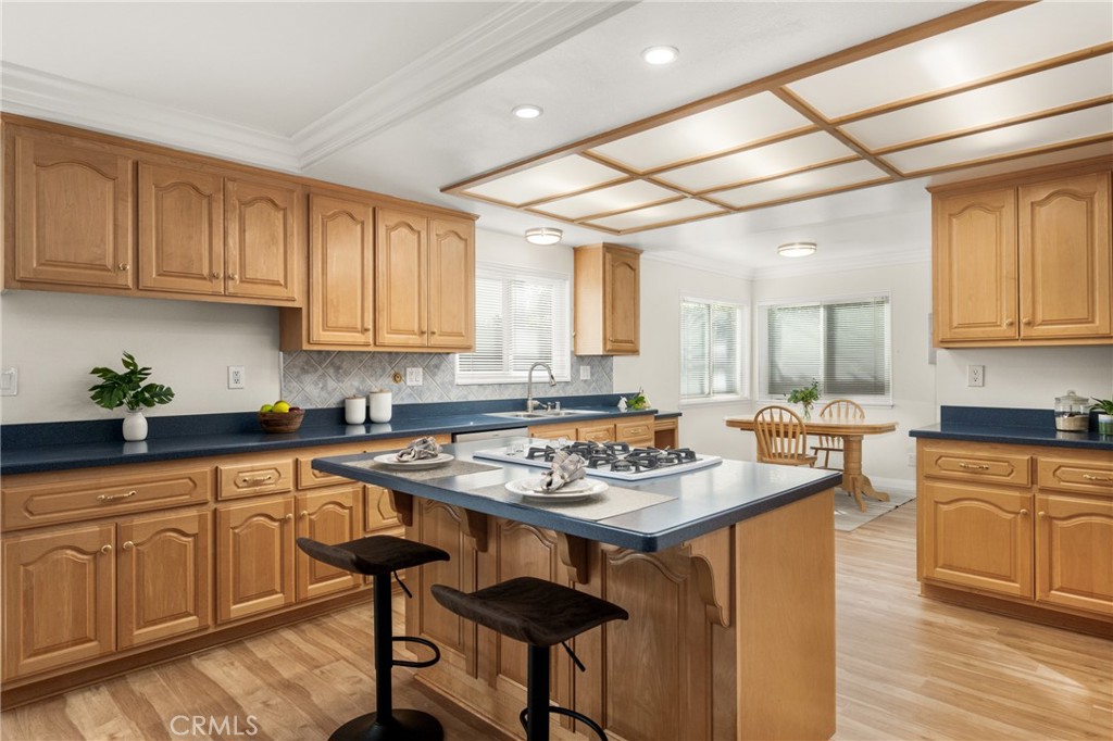 120 Laurelwood Avenue