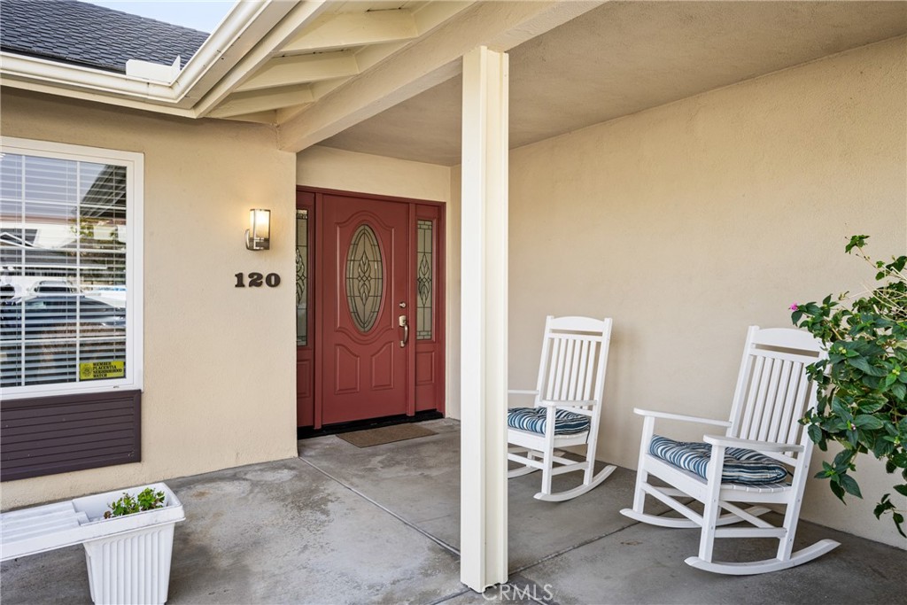 120 Laurelwood Avenue