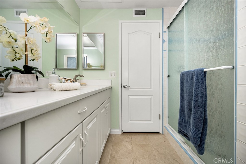 120 Laurelwood Avenue