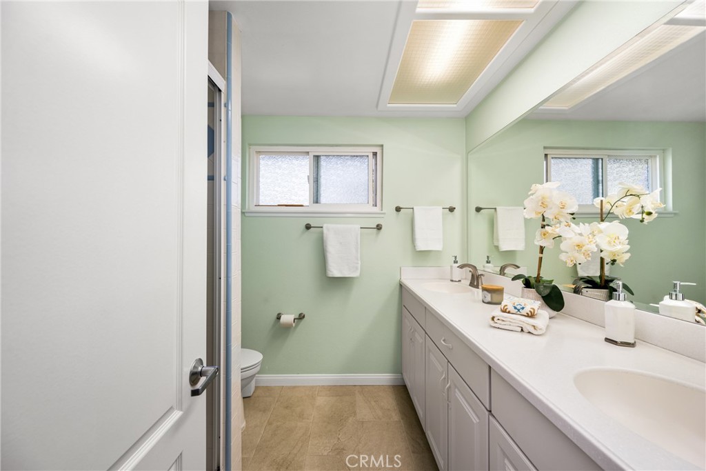 120 Laurelwood Avenue