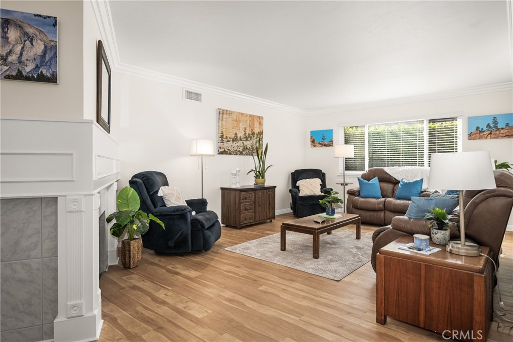 120 Laurelwood Avenue