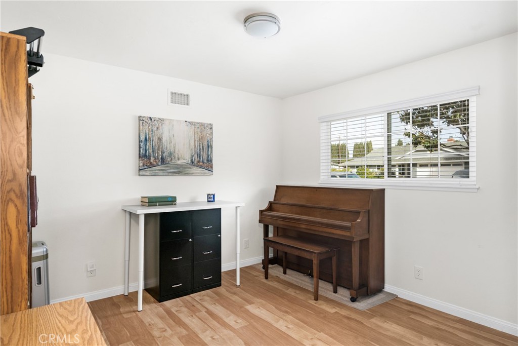 120 Laurelwood Avenue