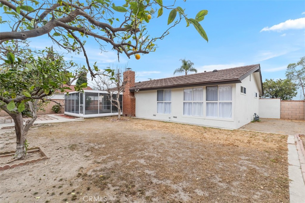 1420 W Katella Avenue