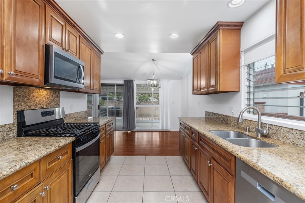 1420 W Katella Avenue