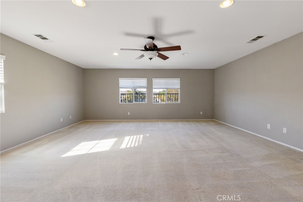 2219 Glimmer Way