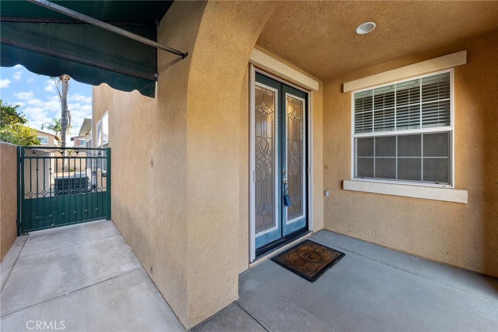 2219 Glimmer Way