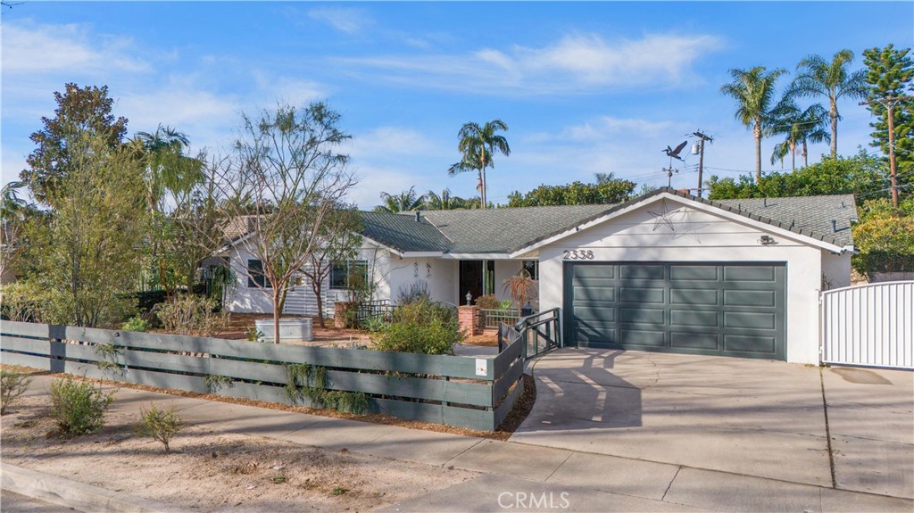 2338 N Towner Street