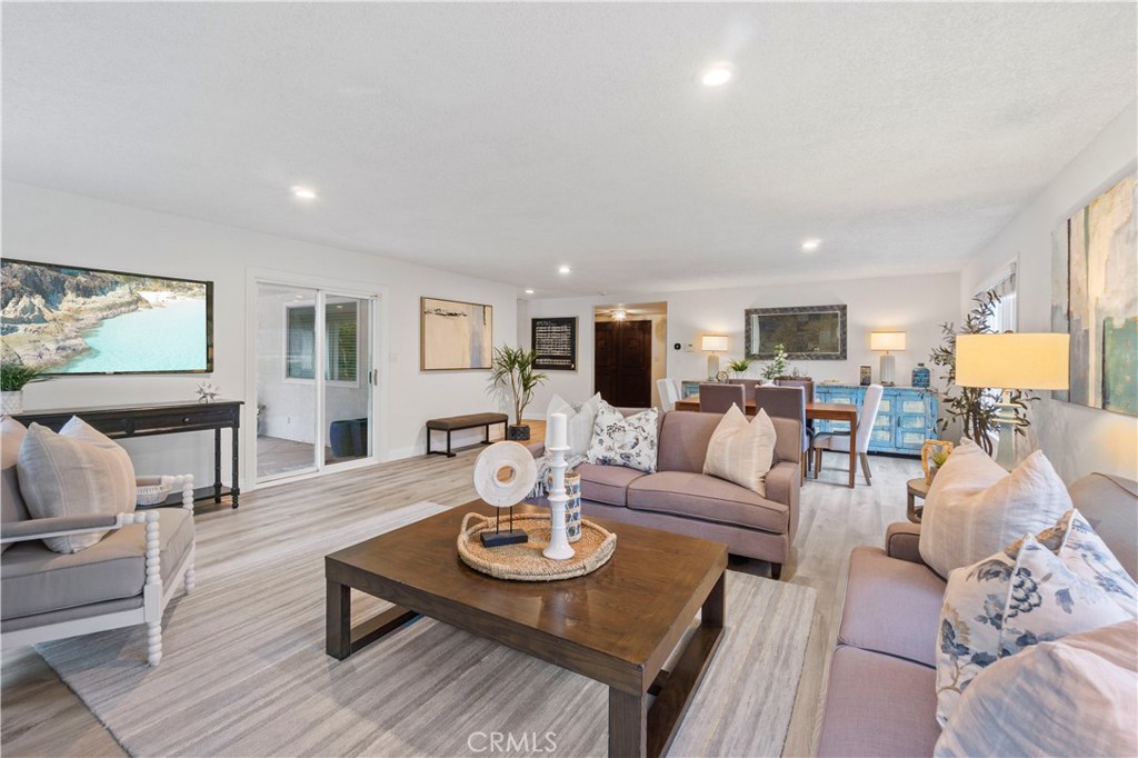 2338 N Towner Street