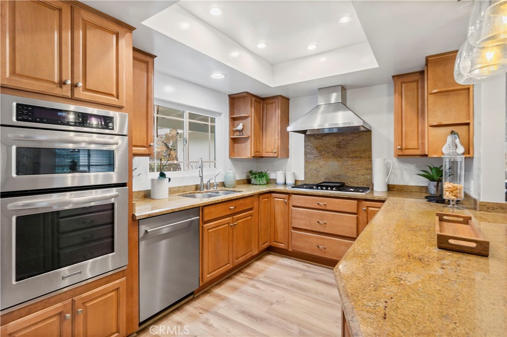 2338 N Towner Street