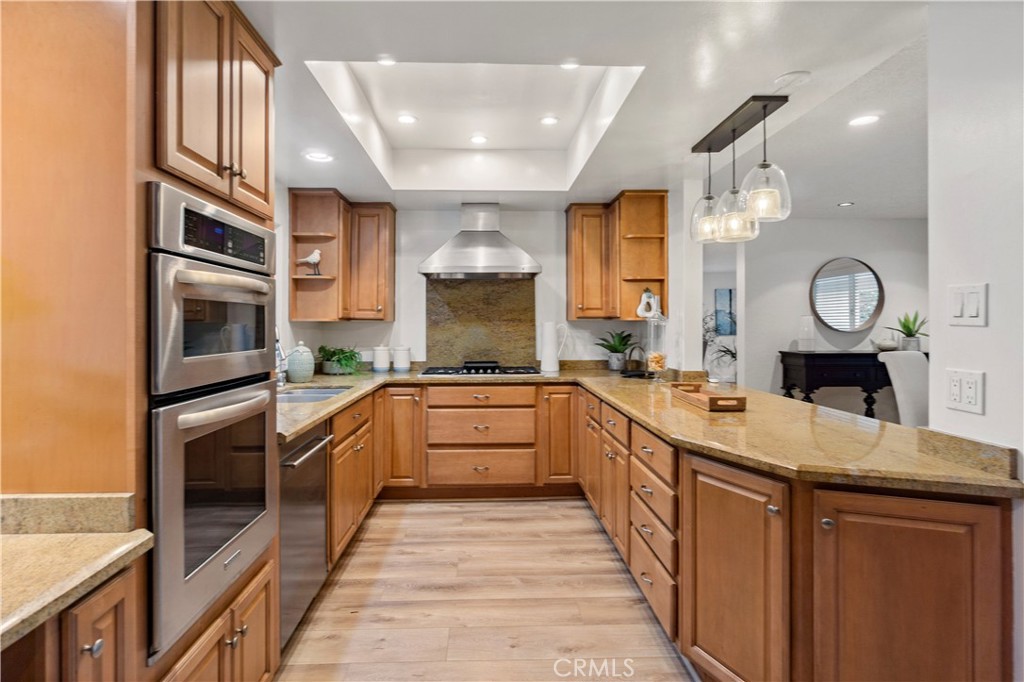 2338 N Towner Street