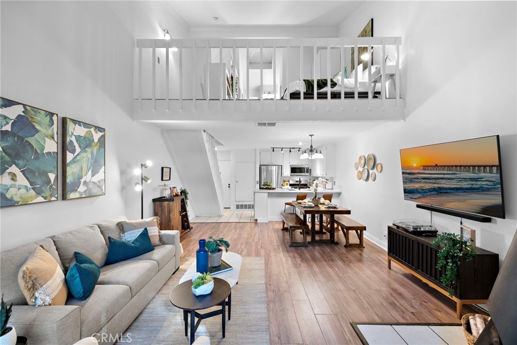 4900 E Chapman Avenue 93