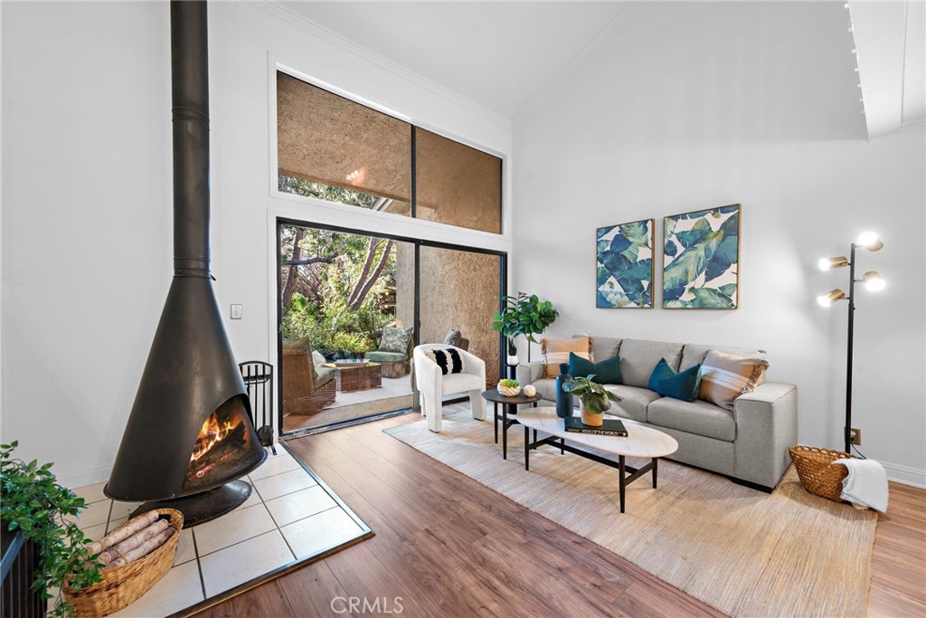 4900 E Chapman Avenue 93