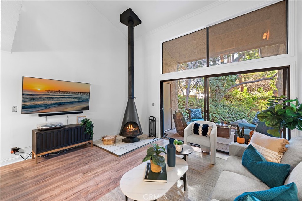 4900 E Chapman Avenue 93